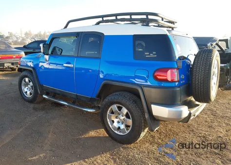 2007 Toyota Fj Cruiser из США, поврежденный, VIN JTEZU11F370007745